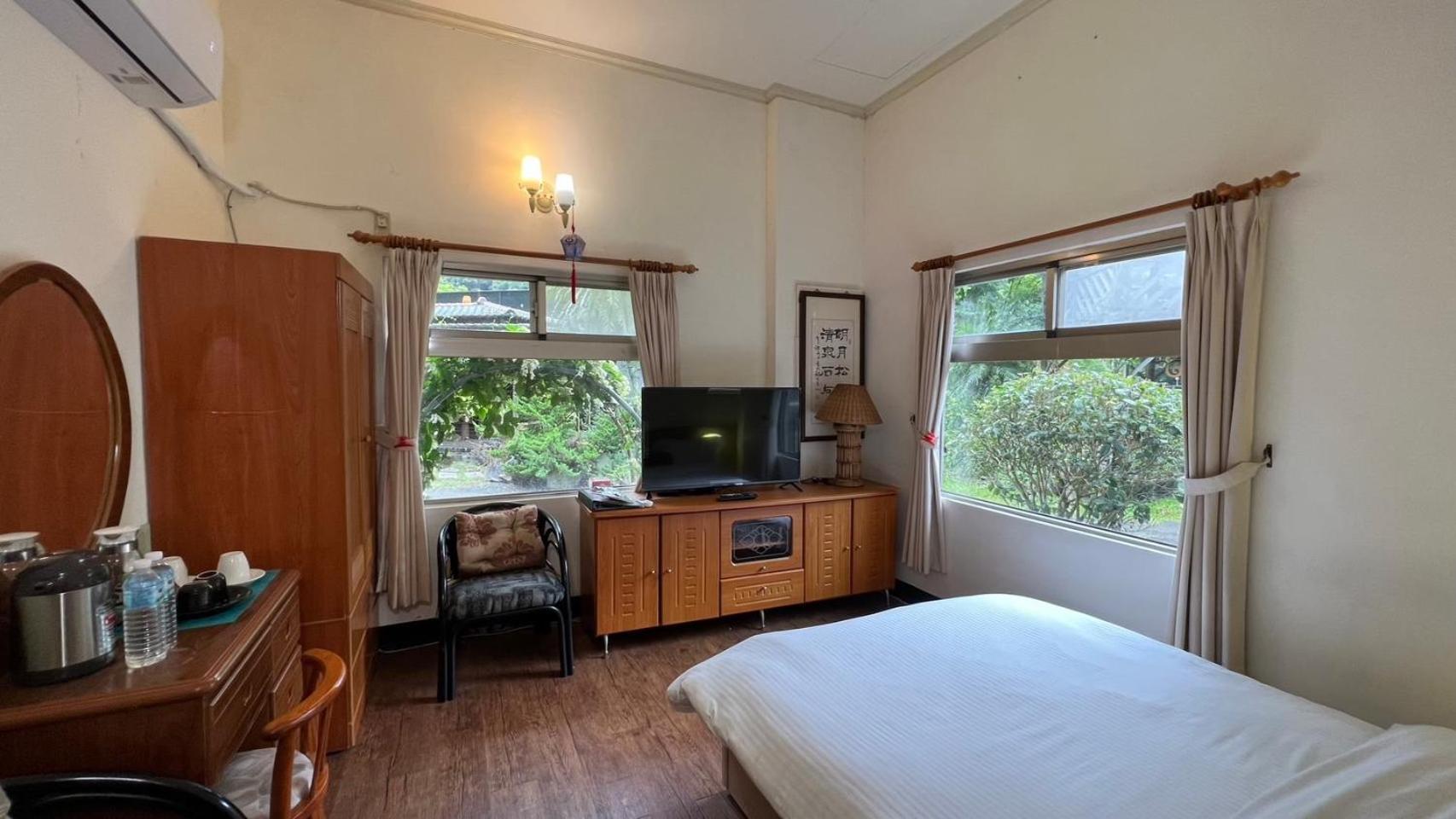Lohas Gallery Long Stay Hostel Shiding Екстер'єр фото