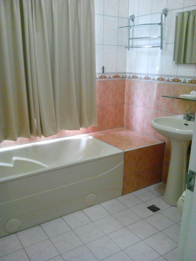 Lohas Gallery Long Stay Hostel Shiding Екстер'єр фото